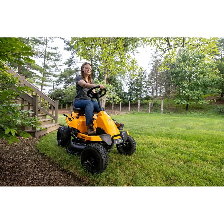 Cub Cadet CC30 Riding Lawn Mower - Image 10
