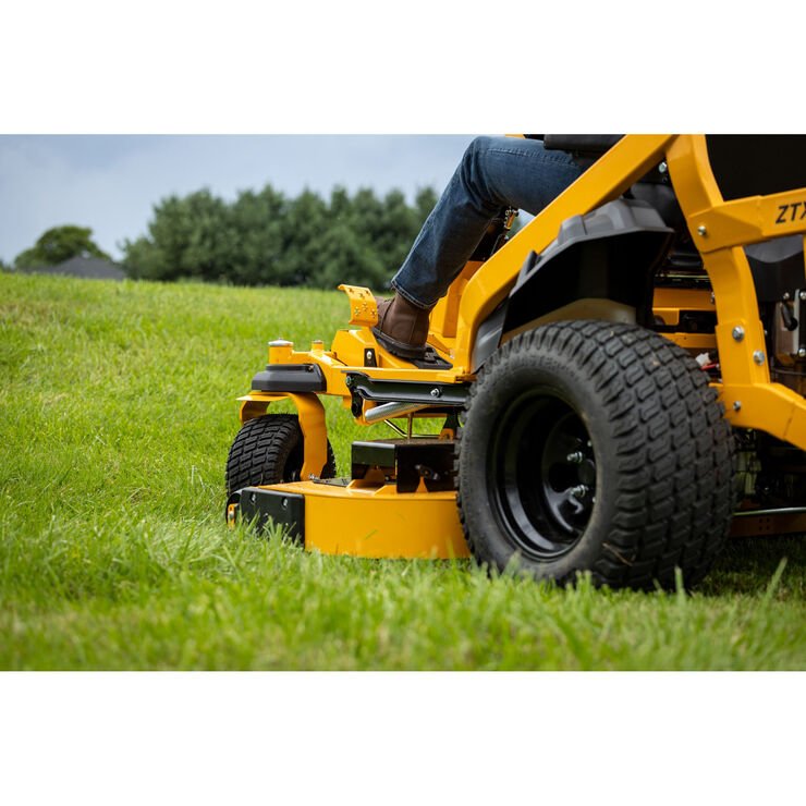 Cub Cadet Pro Z ZTXS4 60 - Image 9