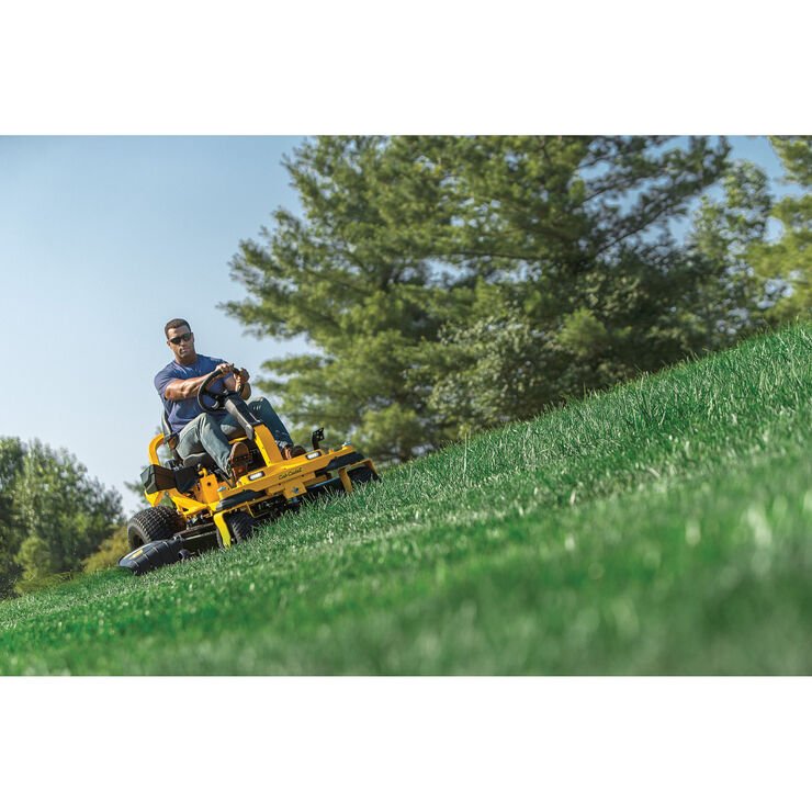 Cub Cadet Ultima Series ZTS2 60 - Image 9